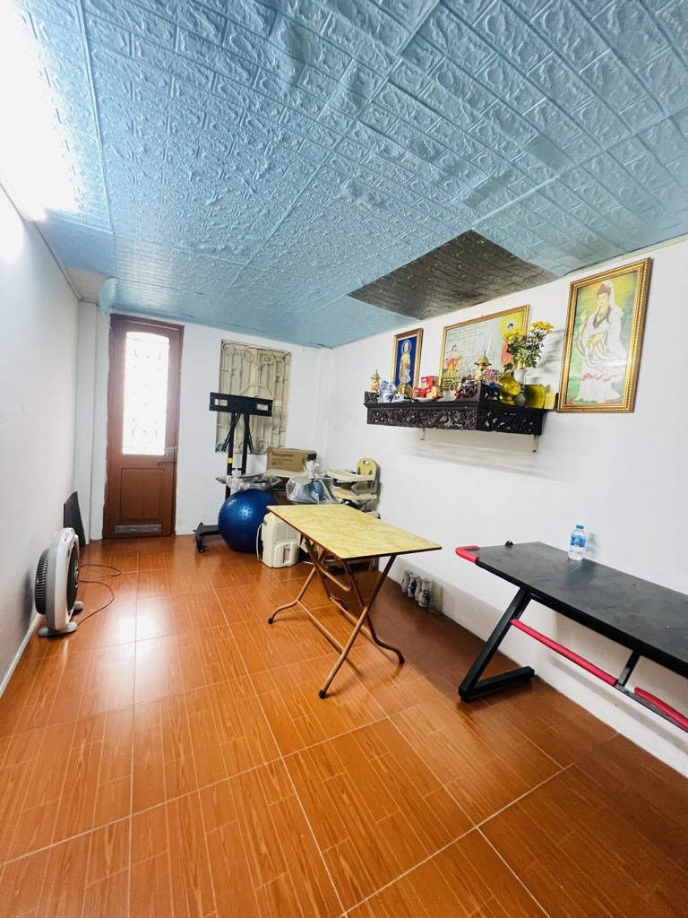 Bán nhà Nguyễn Trãi - diện tích 34.1m2 4 tầng - Cách ô tô 10m - giá 7,4 tỷ