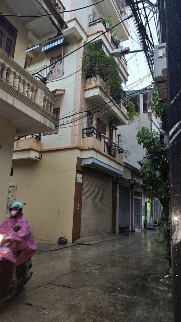 Bán nhà Nam Dư - diện tích 53m2 5 tầng - Lô góc, thang máy, ô tô tránh - giá 19,3 tỷ