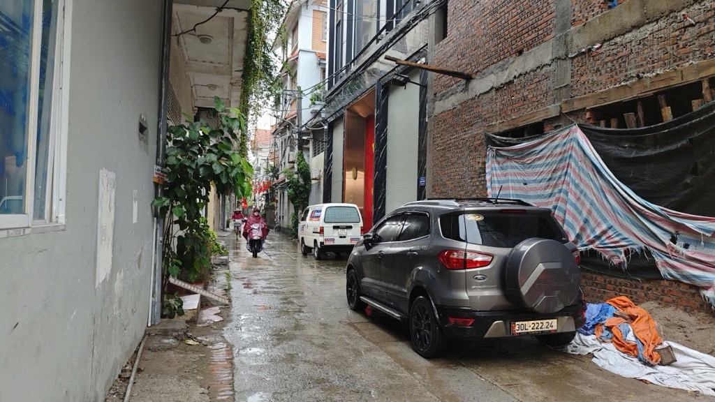 Bán nhà Nam Dư - diện tích 53m2 5 tầng - Lô góc, thang máy, ô tô tránh - giá 19,3 tỷ