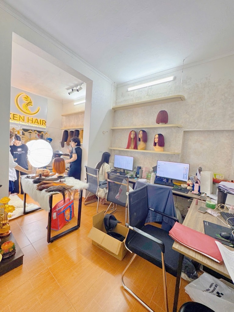 Bán nhà Pháo Đài Láng - diện tích 53m2 2 tầng - ô tô đỗ gần - giá 14,2 tỷ