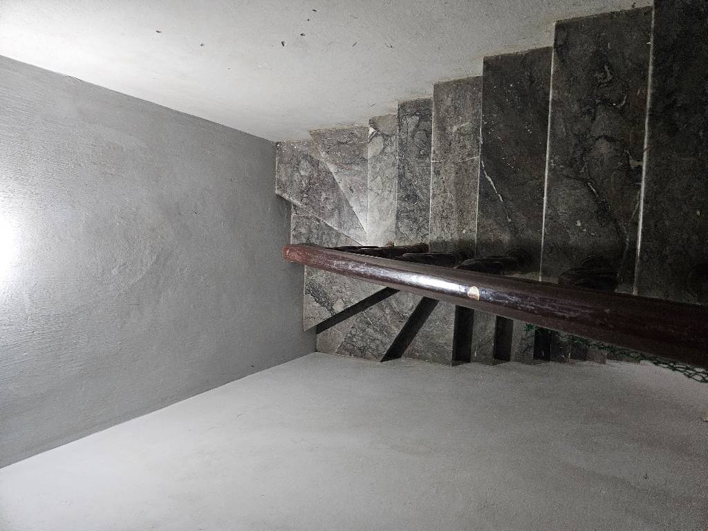 Bán nhà Khương Đình - diện tích 48.8m2 4 tầng - Lô góc, mặt tiền rộng - giá 9,6 tỷ