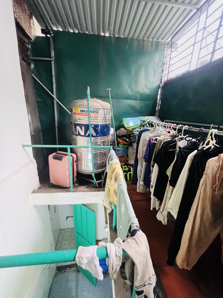 Bán nhà Đại Cồ Việt - diện tích 27.3m2 2 tầng - SAU LƯNG MẶT PHỐ - giá 10,5 tỷ