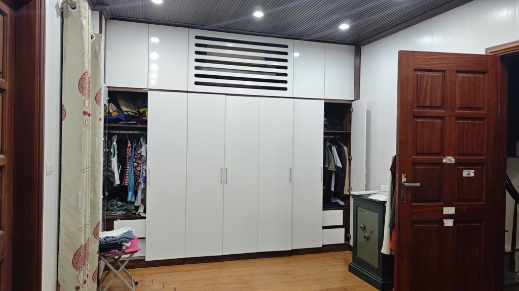 Bán nhà Nam Dư - diện tích 53m2 5 tầng - Lô góc, thang máy, ô tô tránh - giá 19,3 tỷ