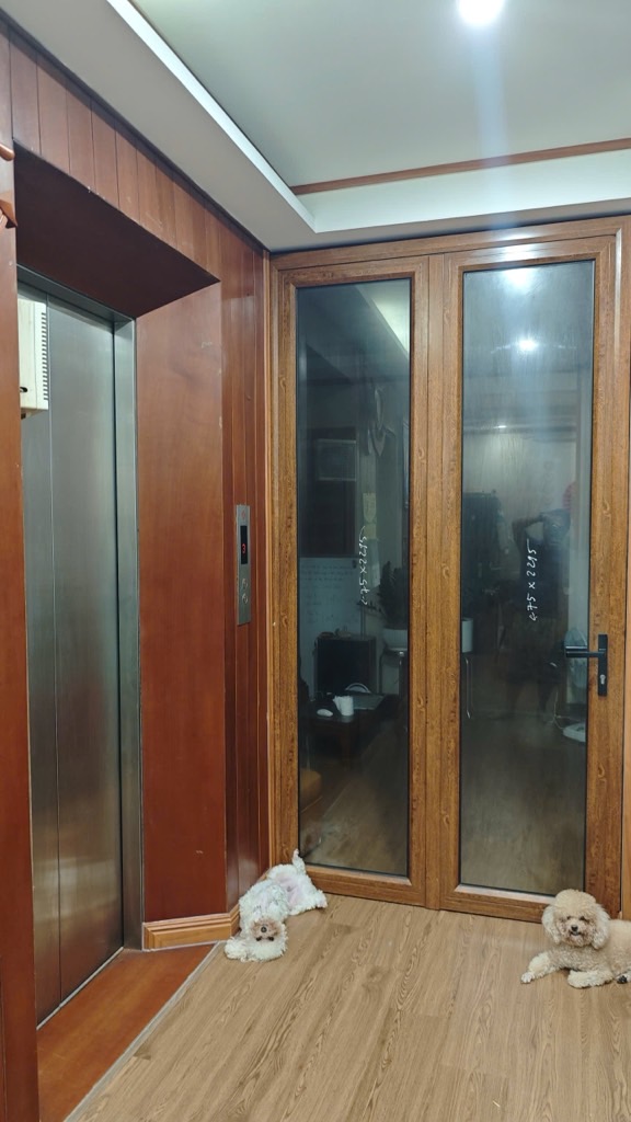 Bán nhà Nam Dư - diện tích 53m2 5 tầng - Lô góc, thang máy, ô tô tránh - giá 19,3 tỷ