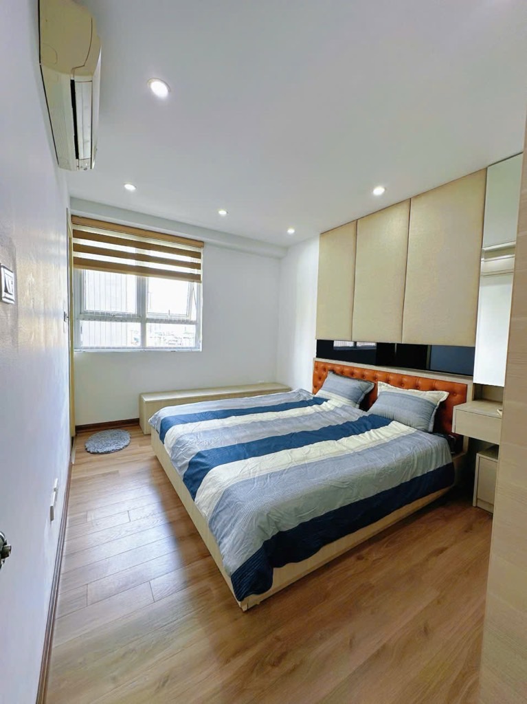 Bán nhà Nguyễn Huy Tưởng - diện tích 63m2 11 tầng - Căn hộ Vinapharm - giá 6,95 tỷ