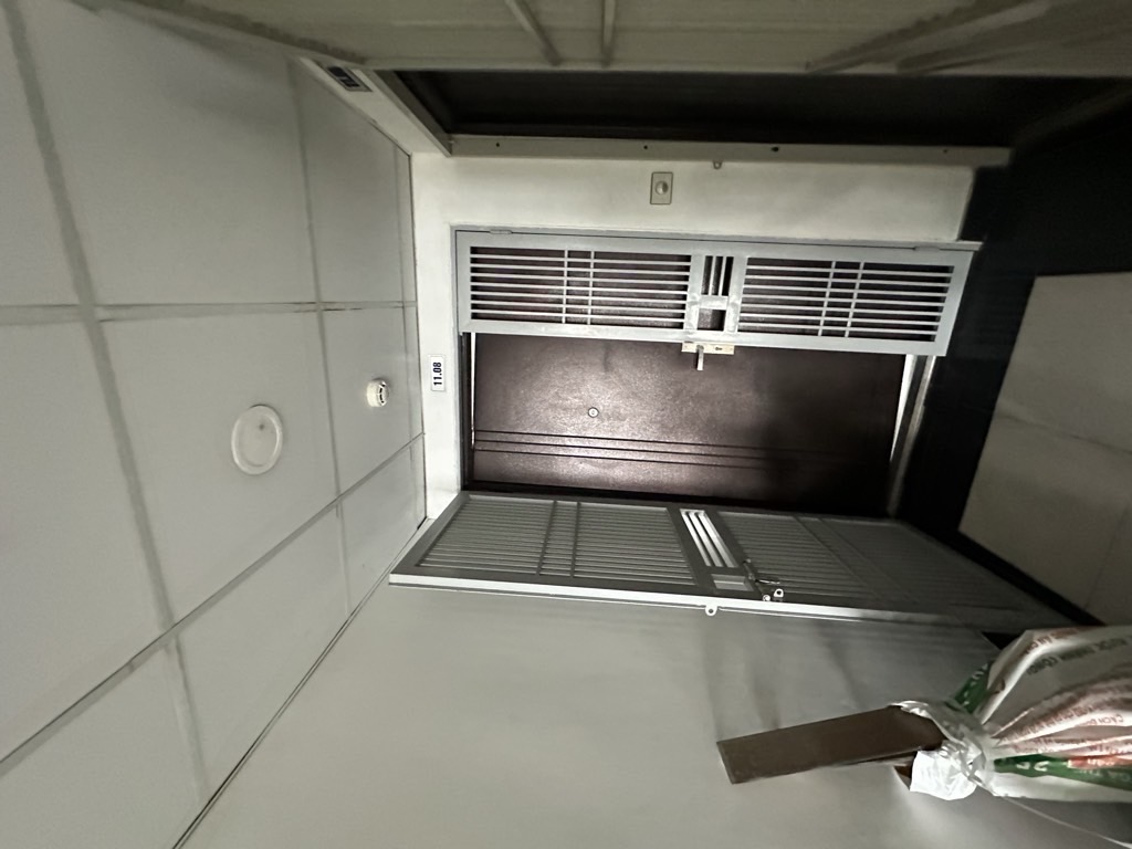 Bán nhà Nguyễn Huy Tưởng - diện tích 63m2 11 tầng - Căn hộ Vinapharm - giá 6,95 tỷ