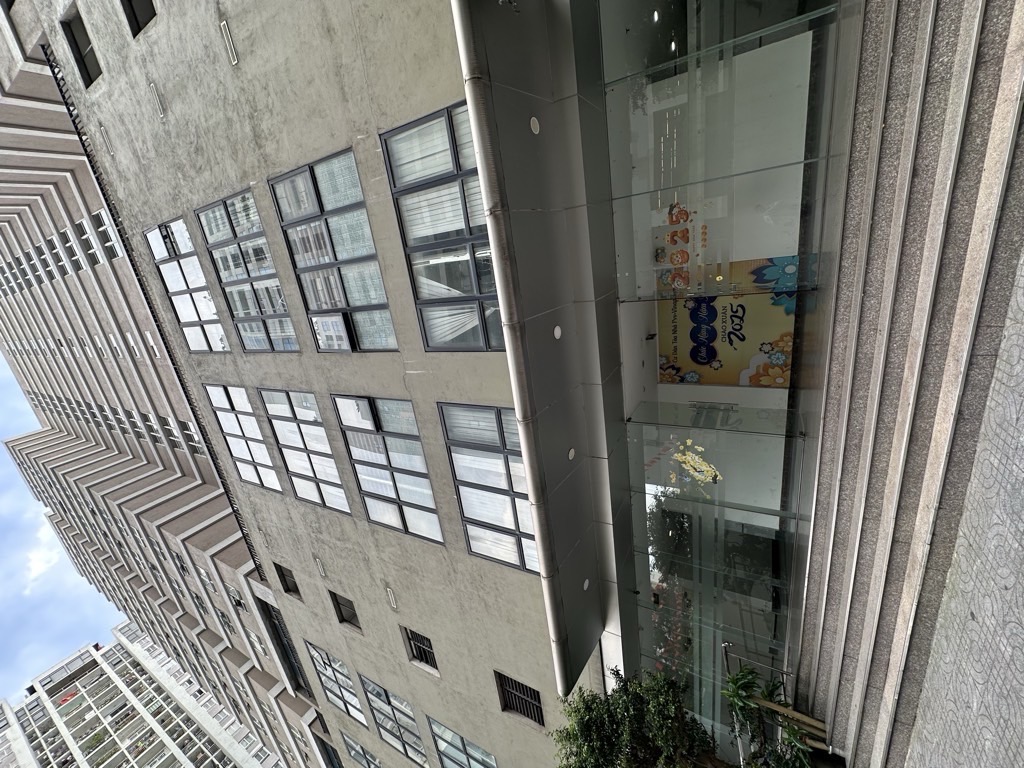 Bán nhà Nguyễn Huy Tưởng - diện tích 63m2 11 tầng - Căn hộ Vinapharm - giá 6,95 tỷ