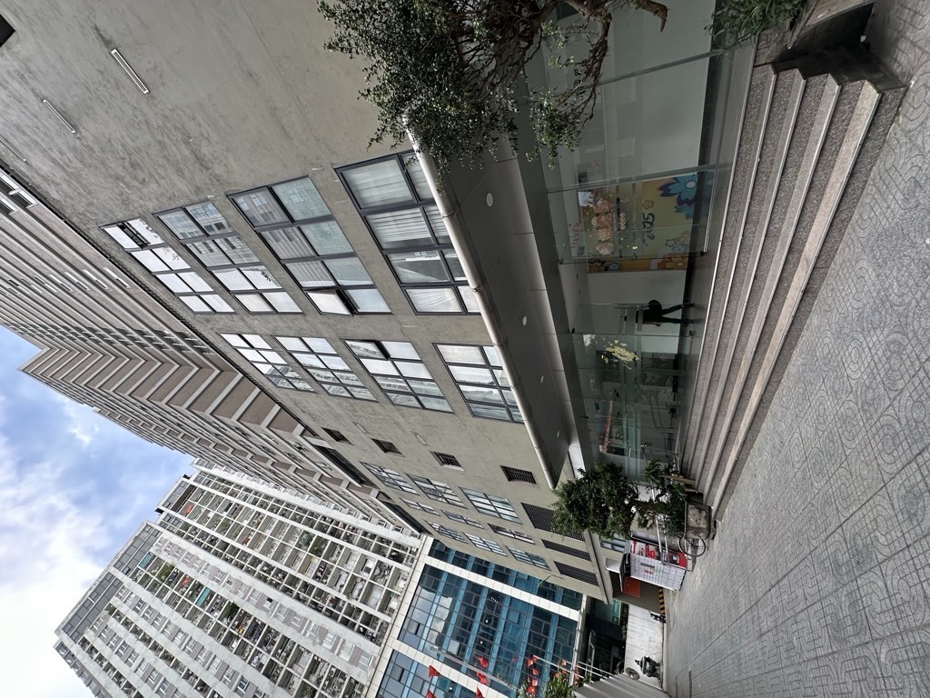 Bán nhà Nguyễn Huy Tưởng - diện tích 63m2 11 tầng - Căn hộ Vinapharm - giá 6,95 tỷ