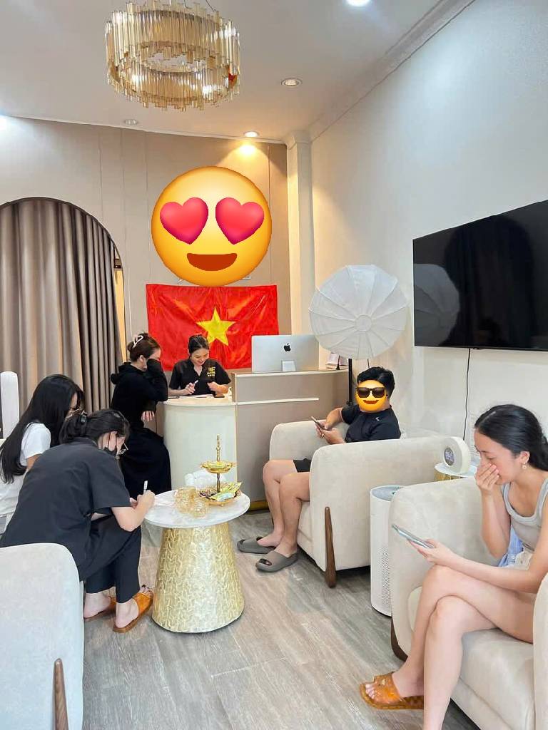 Bán nhà Trần Khát Chân - diện tích 24m2 4 tầng - Mặt phố lô góc vỉa hè khủng - giá 18,5 tỷ