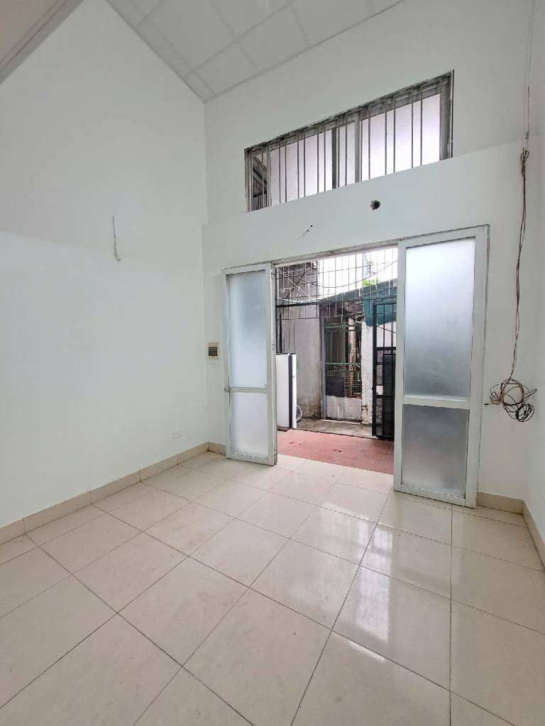 Bán nhà Thúy Lĩnh - diện tích 36m2 1 tầng - Sổ đỏ chính chủ cực vuông vắn - giá 4,8 tỷ