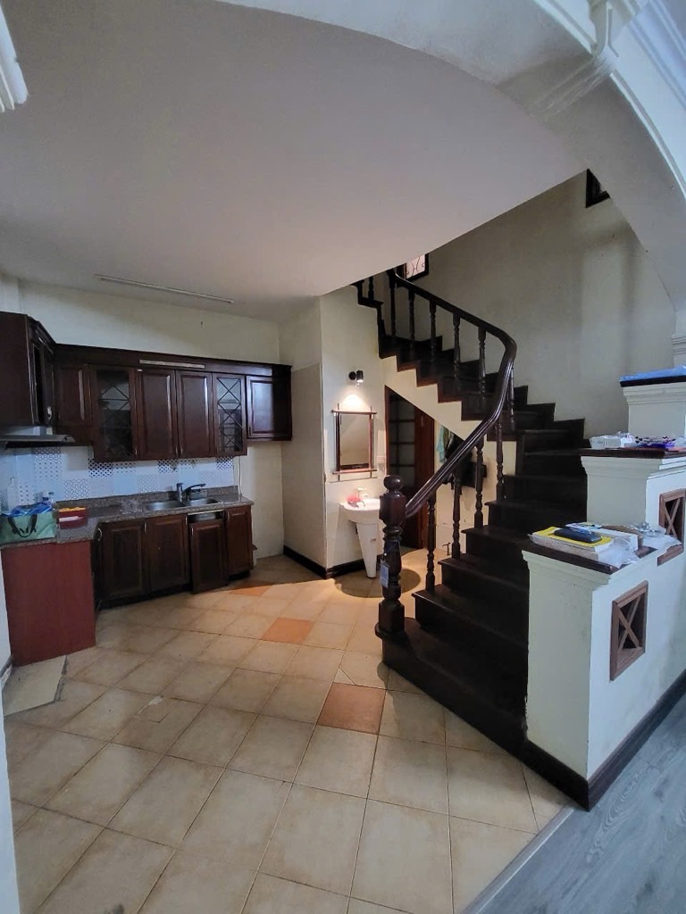 Bán nhà Cự Lộc - diện tích 78.3m2 3 tầng - Mặt phố kinh doanh - giá 23,3 tỷ