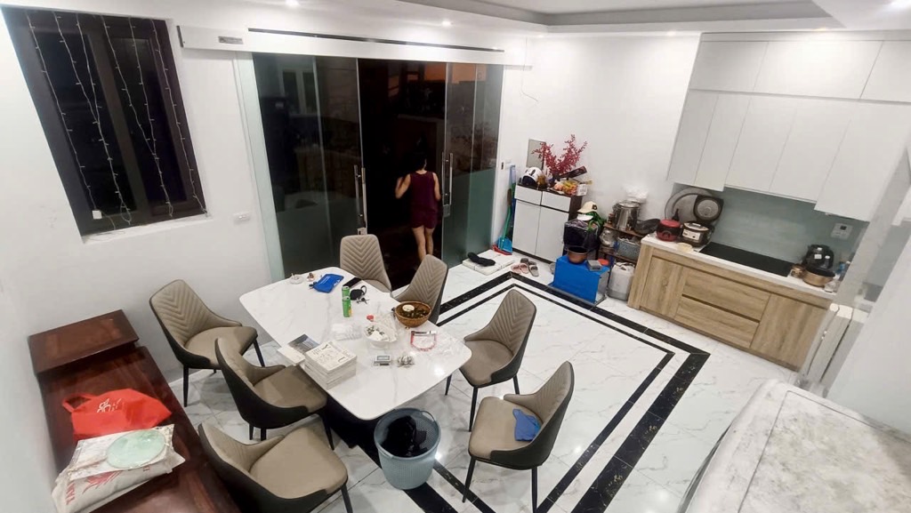 Bán nhà Trương Định - diện tích 33.5m2 5 tầng - thang máy - giá 9 tỷ