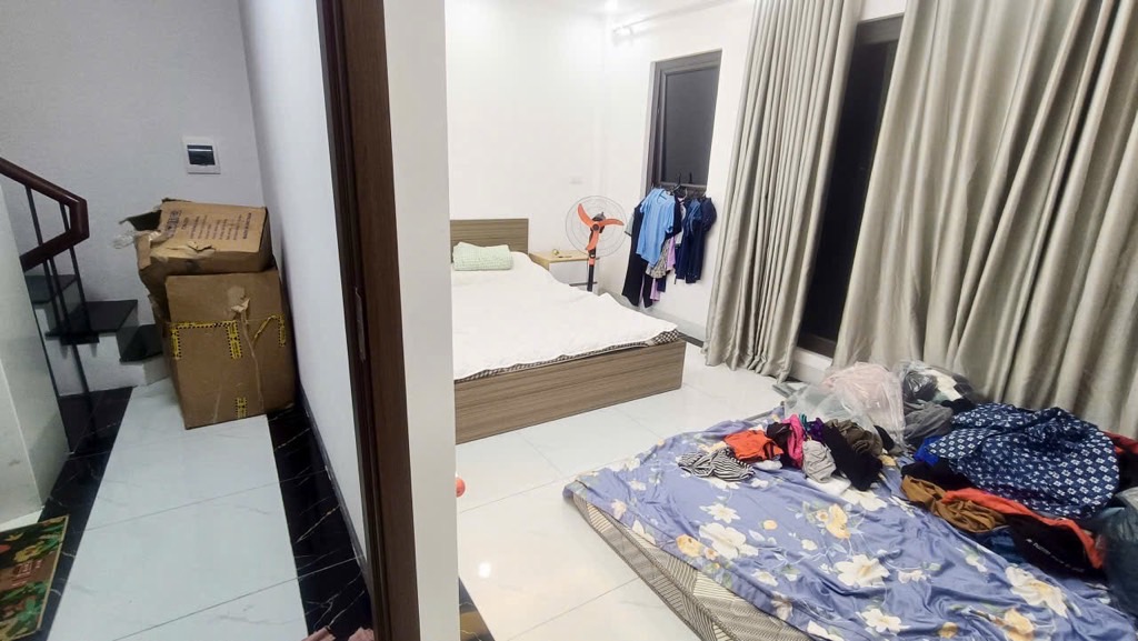 Bán nhà Trương Định - diện tích 33.5m2 5 tầng - thang máy - giá 9 tỷ