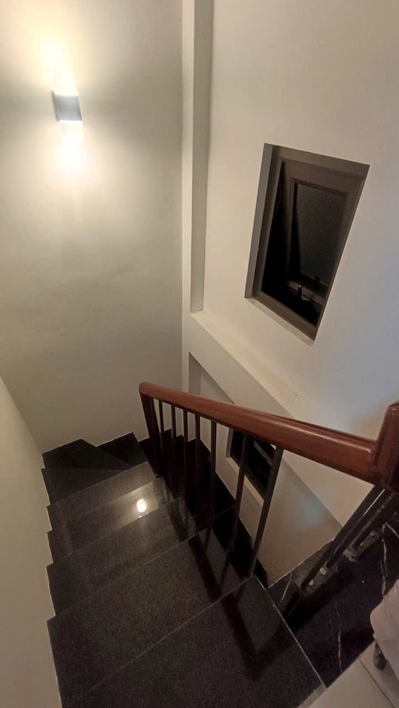 Bán nhà Trương Định - diện tích 33.5m2 5 tầng - thang máy - giá 9 tỷ