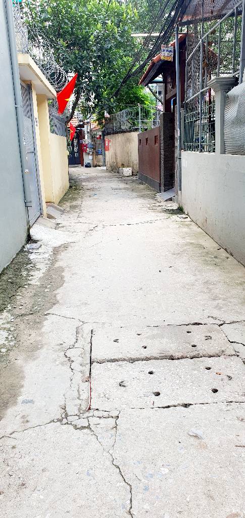 Bán nhà Định Công Hạ - diện tích 61,9m2 1 tầng - Ô TÔ ĐỖ CỬA - giá 11,2 tỷ