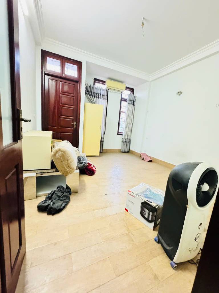 Bán nhà Kim Giang - diện tích 45m2 4 tầng - Ngõ nông - giá 12,5 tỷ