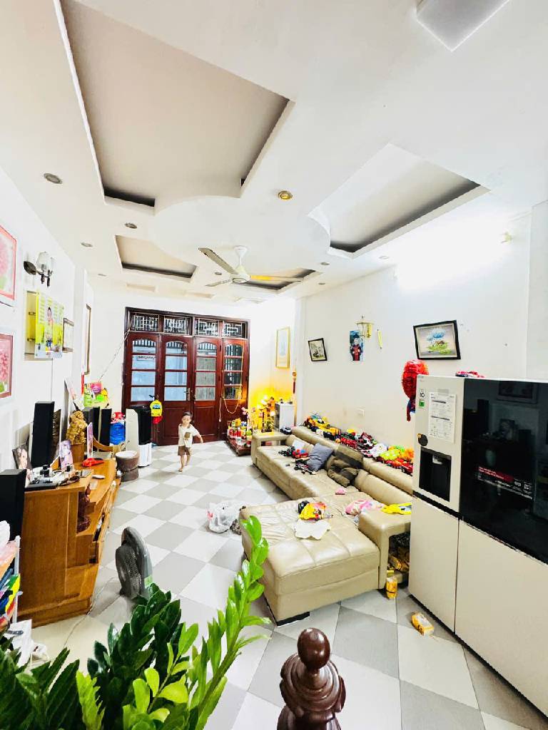 Bán nhà Kim Giang - diện tích 45m2 4 tầng - Ngõ nông - giá 12,5 tỷ