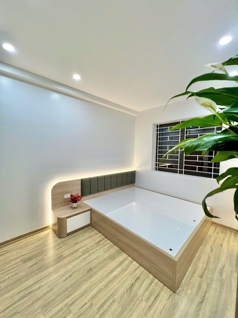 Bán nhà Bắc Linh đàm - diện tích 78m2 1 tầng - Căn hộ 3 ngủ 2 WC - giá 6,3 tỷ