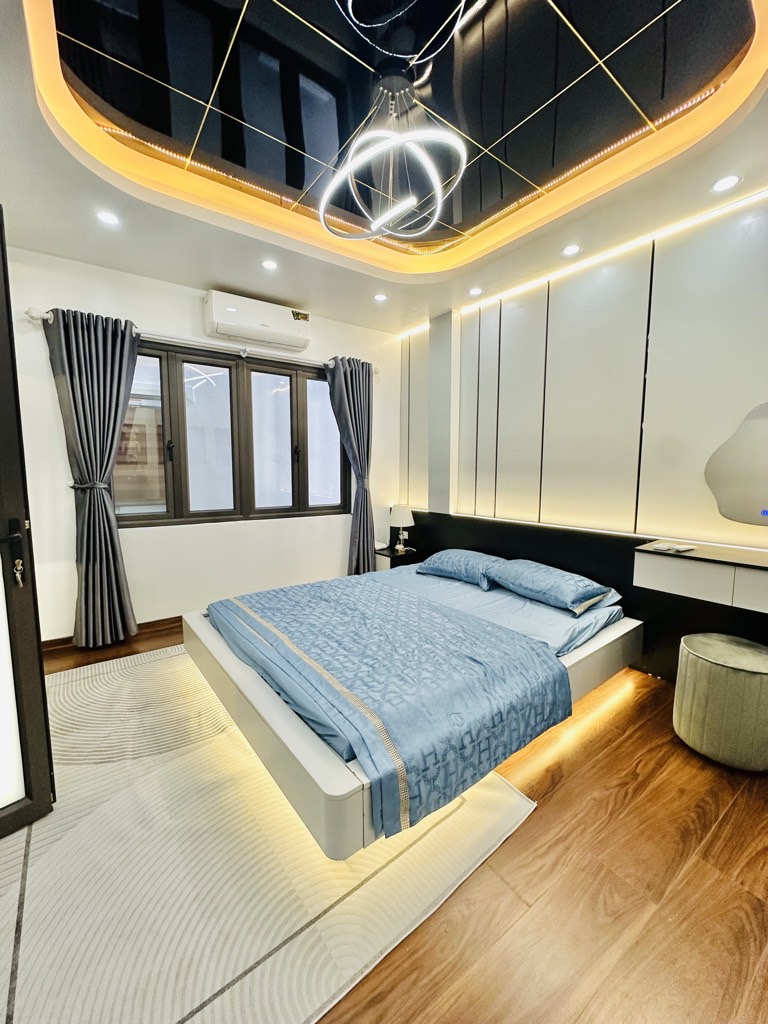 Bán nhà Ngõ Chợ Khâm Thiên - diện tích 29m2 5 tầng - Lô Góc, Nhà Xây Mới - giá 7 tỷ