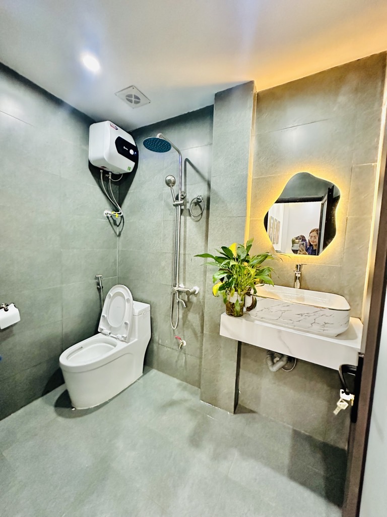 Bán nhà Ngõ Chợ Khâm Thiên - diện tích 29m2 5 tầng - Lô Góc, Nhà Xây Mới - giá 7 tỷ