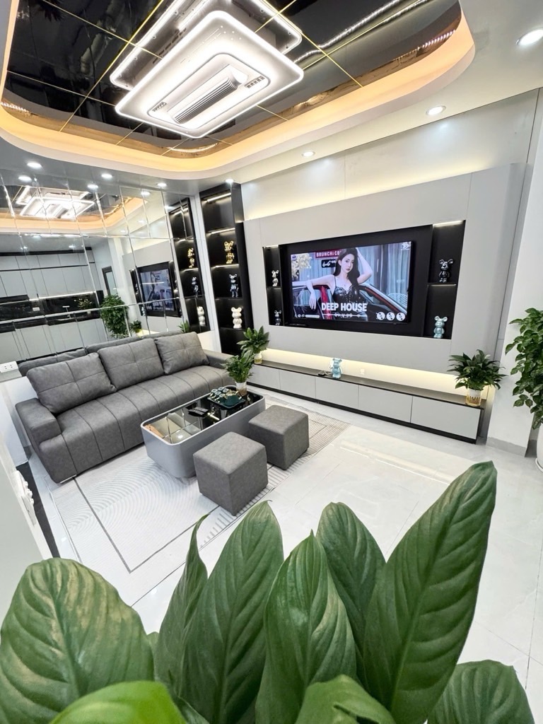 Bán nhà Ngõ Chợ Khâm Thiên - diện tích 29m2 5 tầng - Lô Góc, Nhà Xây Mới - giá 7 tỷ