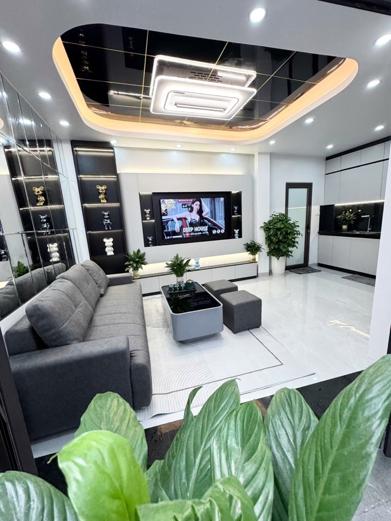 Bán nhà Ngõ Chợ Khâm Thiên - diện tích 29m2 5 tầng - Lô Góc, Nhà Xây Mới - giá 7 tỷ