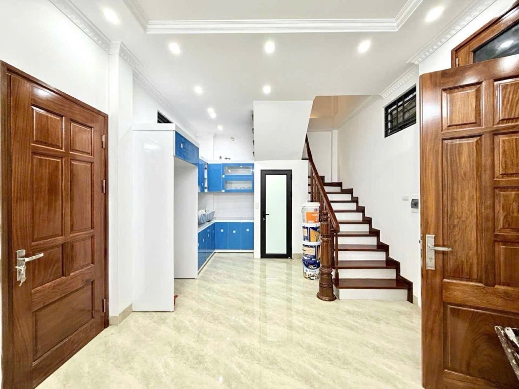 Bán nhà Khâm Thiên - 32m2 5 tầng - Nhà xây mới hai mặt ngõ thoáng - giá 8.6 tỷ