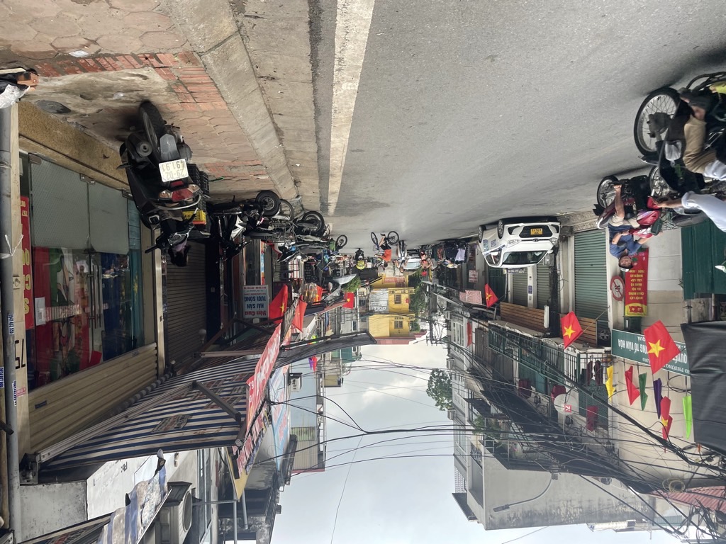 Bán nhà Bạch Đằng - diện tích 80m2 4 tầng - Mặt phố - ô tô tránh - giá 5,6 tỷ