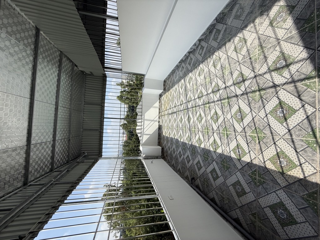 Bán nhà Vĩnh Hưng - diện tích 35m2 5 tầng - Ô TÔ THÔNG - giá 8,8 tỷ