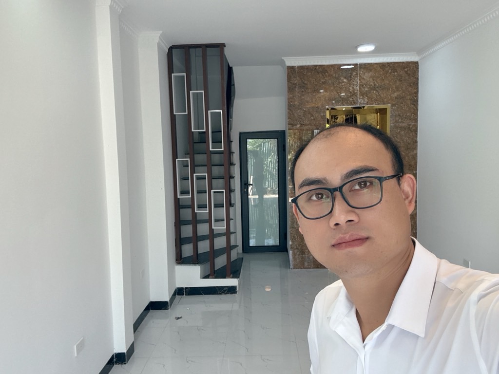 Bán nhà Vĩnh Hưng - diện tích 35m2 5 tầng - Ô TÔ THÔNG - giá 8,8 tỷ