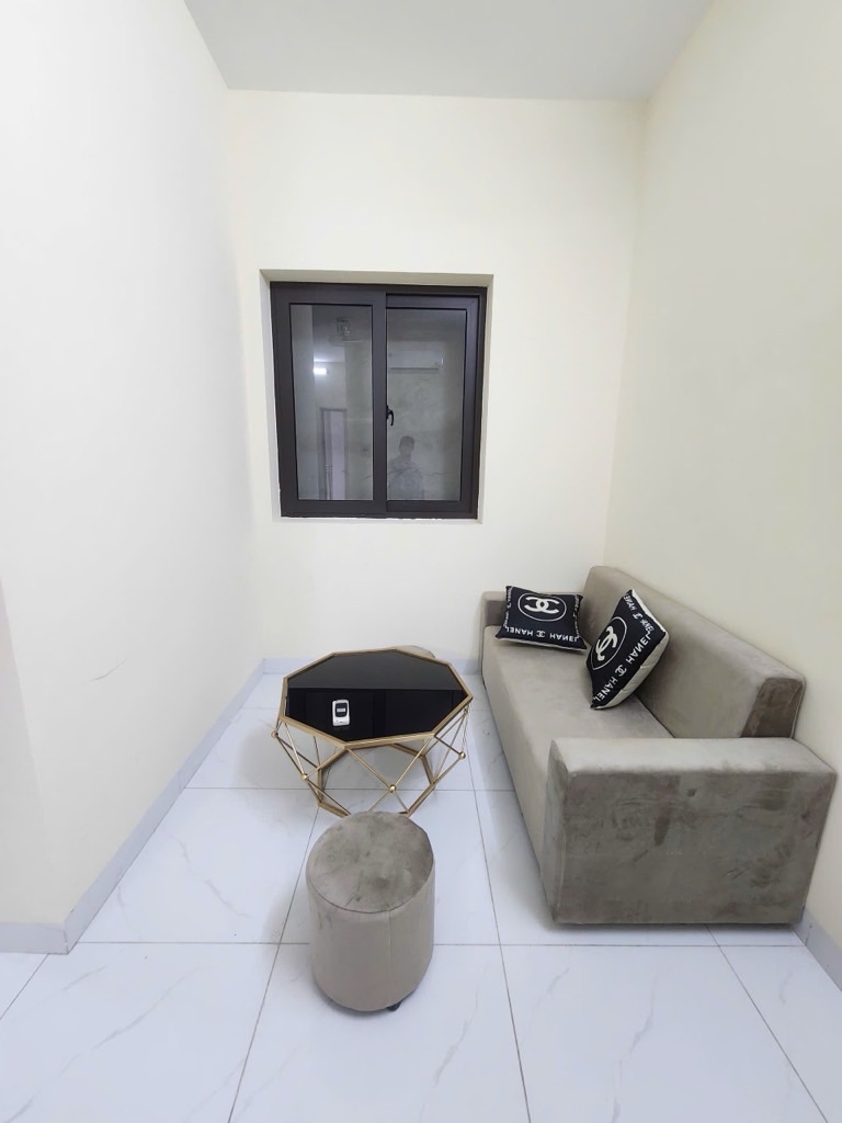 Bán nhà Chùa Láng - diện tích 80m2 6 tầng - Căn hộ dịch vụ mới, full nội thất - giá 22,5 tỷ