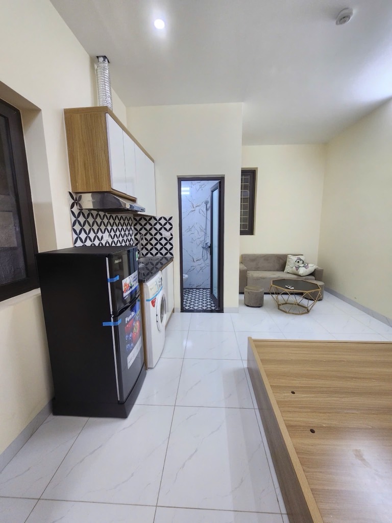 Bán nhà Chùa Láng - diện tích 80m2 6 tầng - Căn hộ dịch vụ mới, full nội thất - giá 22,5 tỷ