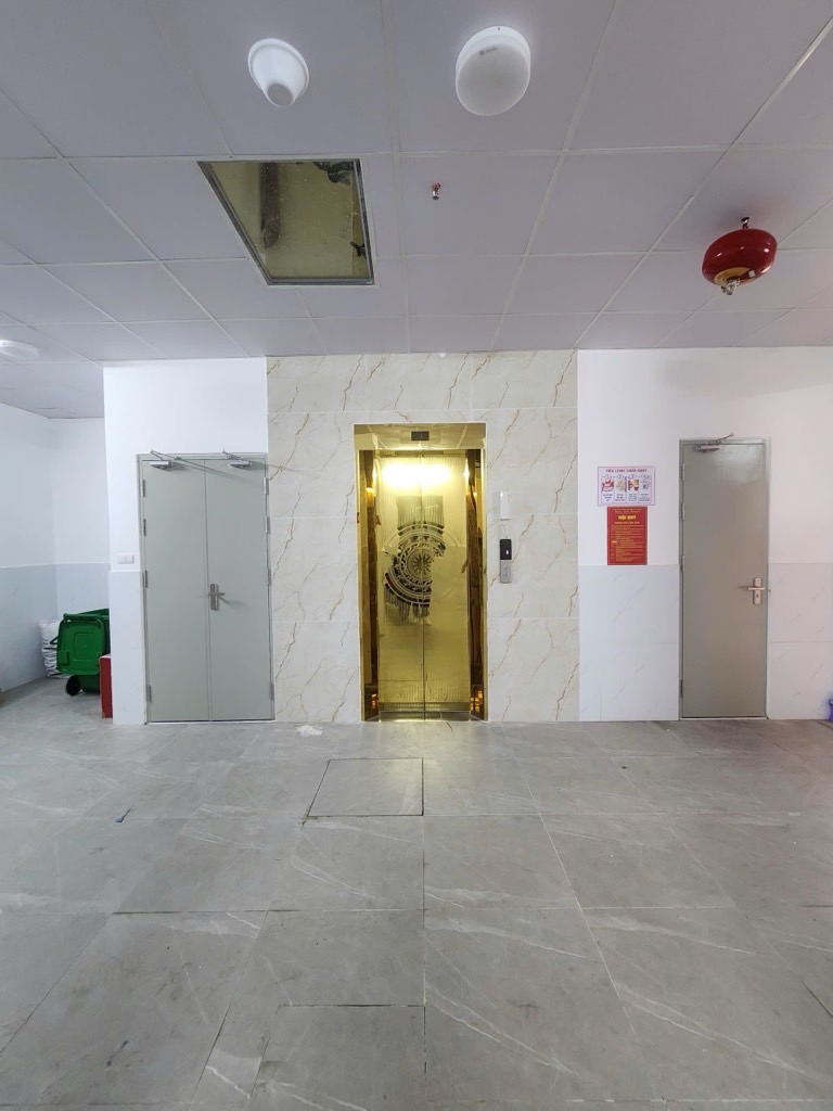 Bán nhà Chùa Láng - diện tích 80m2 6 tầng - Căn hộ dịch vụ mới, full nội thất - giá 22,5 tỷ