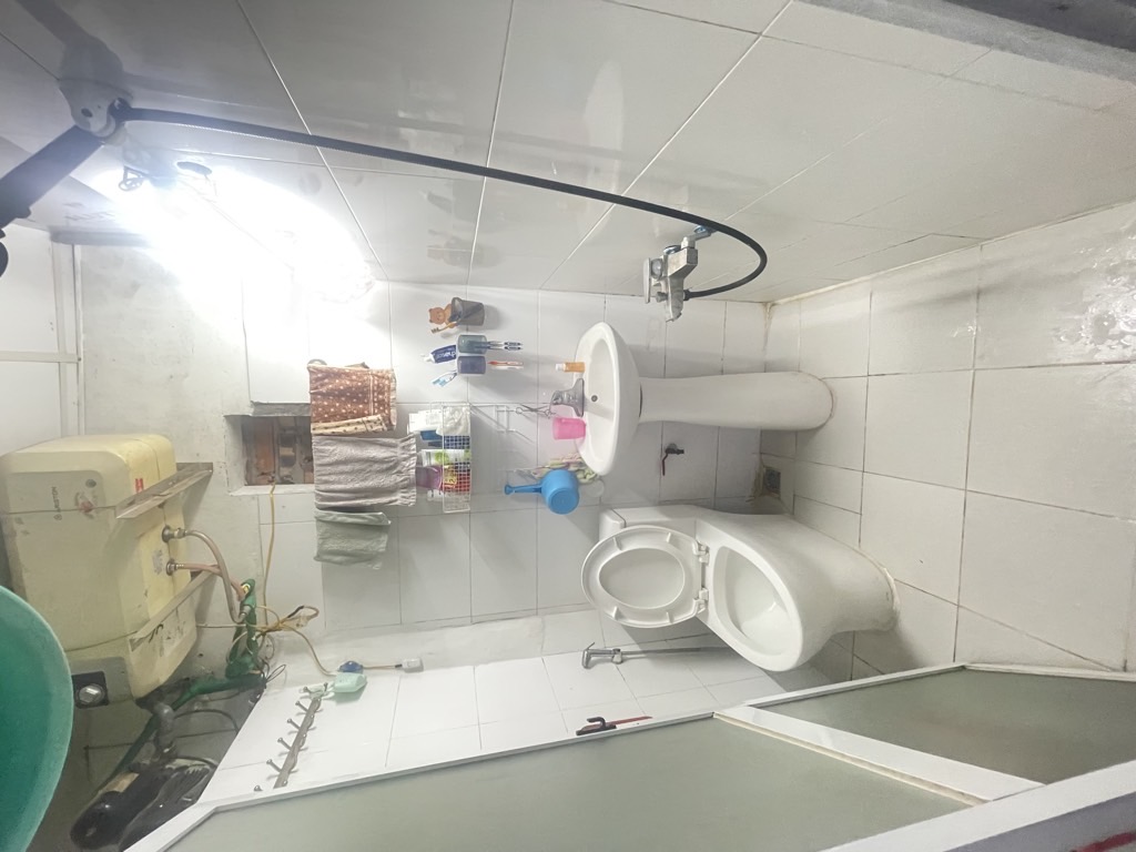 Bán nhà Nguyễn Xiển - diện tích 28,6m2 3 tầng - Cực hiếm - giá 1,55 tỷ