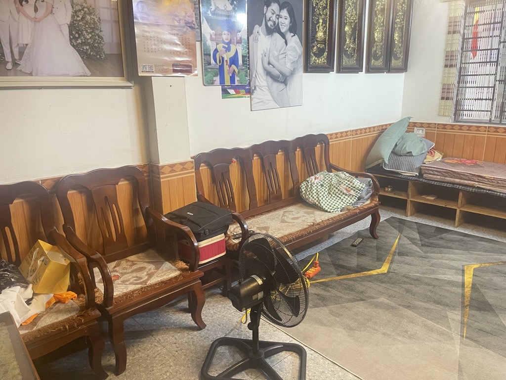 Bán nhà Nguyễn Xiển - diện tích 28,6m2 3 tầng - Cực hiếm - giá 1,55 tỷ