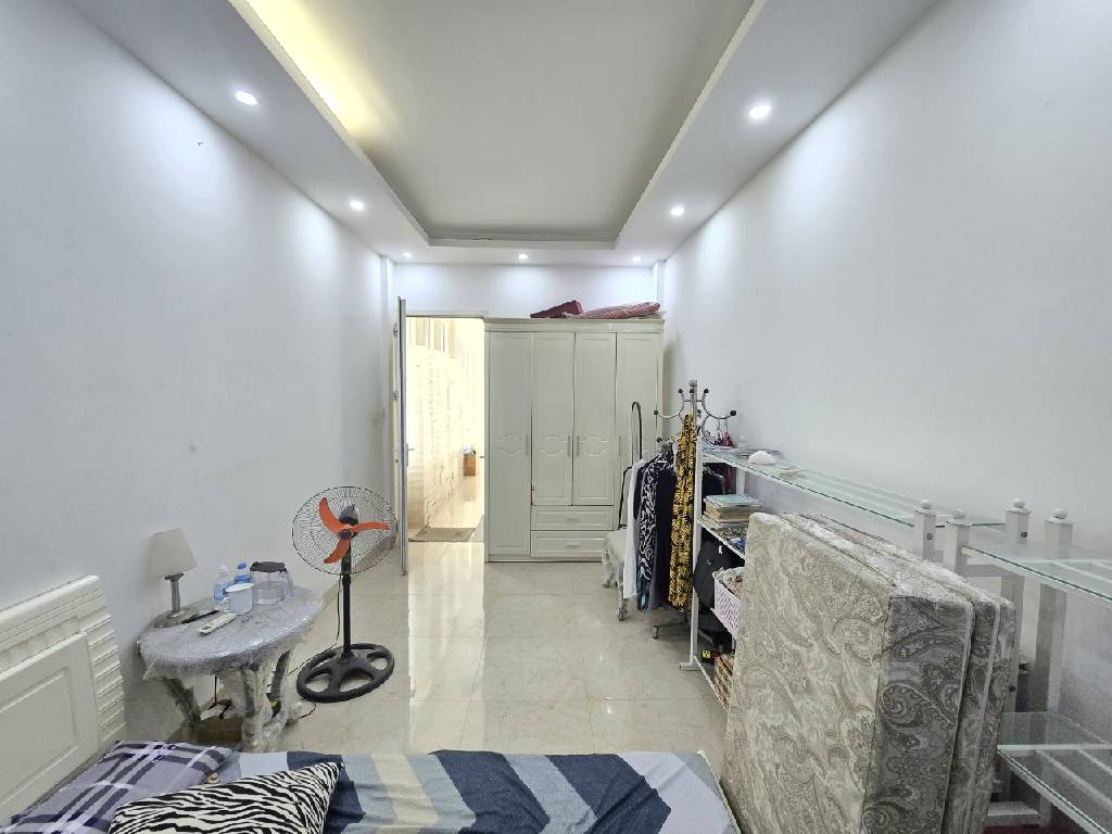 Bán nhà Lê Thanh Nghị - diện tích 55m2 5 tầng - Nhà dân xây mới - giá 1,38 tỷ