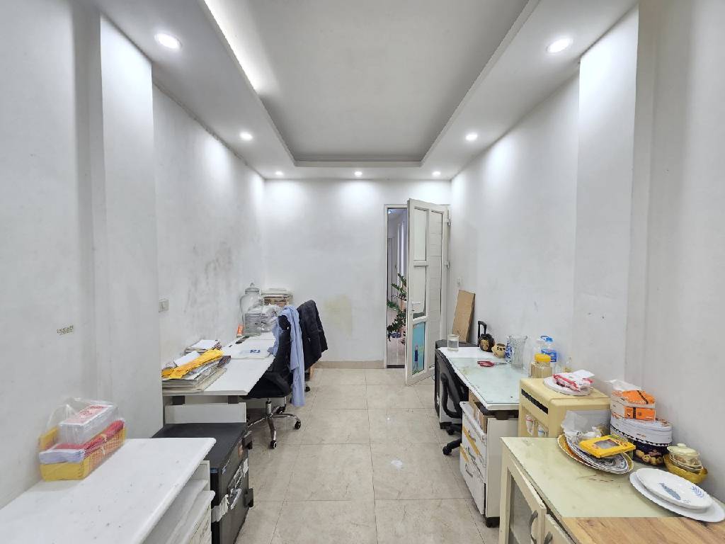 Bán nhà Lê Thanh Nghị - diện tích 55m2 5 tầng - Nhà dân xây mới - giá 1,38 tỷ