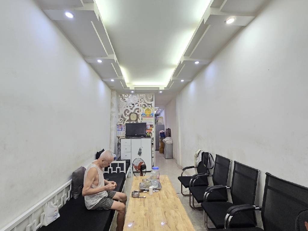 Bán nhà Lê Thanh Nghị - diện tích 55m2 5 tầng - Nhà dân xây mới - giá 1,38 tỷ