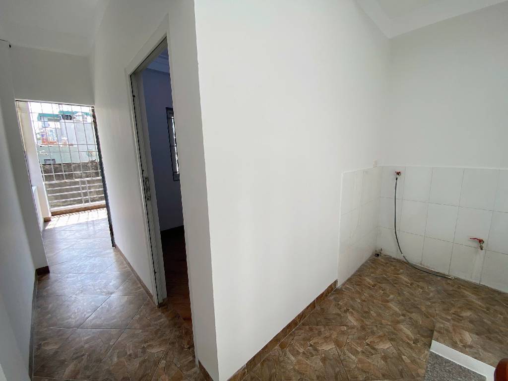 Bán nhà ngõ Văn Chương - diện tích 32,5m2 5 tầng - Mặt ngõ thẳng tắp, gần hồ Văn Chương - giá 8,8 tỷ