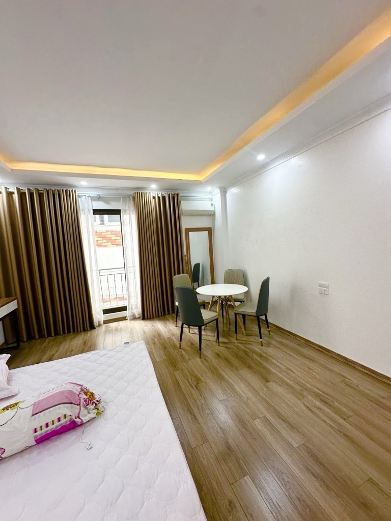 Bán nhà Bằng Liệt - diện tích 40.3m2 5 tầng - ô tô tránh - giá 11,2 tỷ