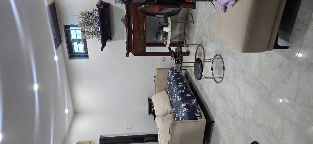 Bán nhà Tân Khai - diện tích 26,7m2 2 tầng - Nhà dân xây chắc chắn - giá 2,65 tỷ