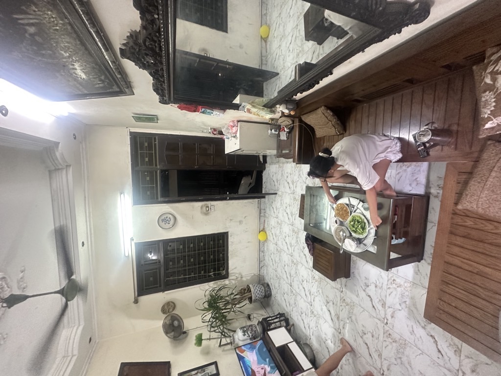 Bán nhà Trần Khát Chân - diện tích 40m2 4 tầng - Nhà riêng, gần công viên - giá 15,4 tỷ