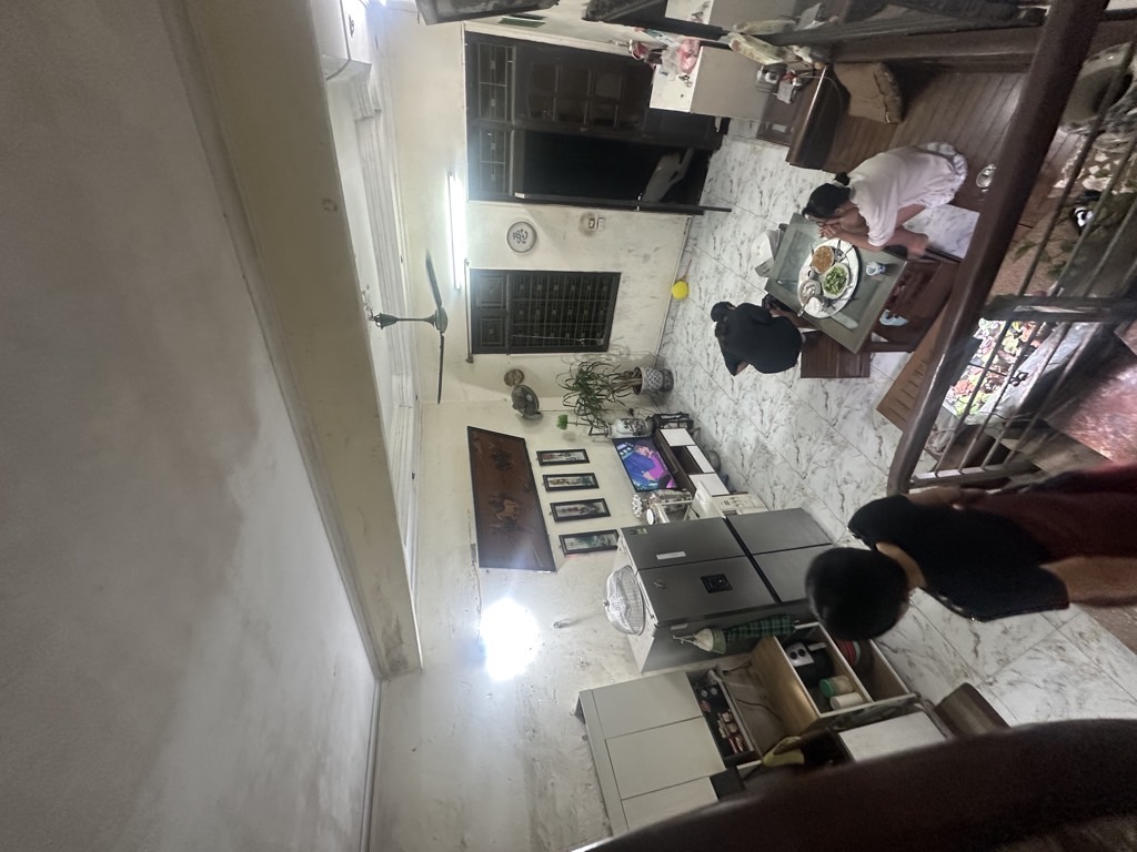 Bán nhà Trần Khát Chân - diện tích 40m2 4 tầng - Nhà riêng, gần công viên - giá 15,4 tỷ