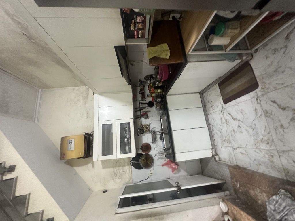 Bán nhà Trần Khát Chân - diện tích 40m2 4 tầng - Nhà riêng, gần công viên - giá 15,4 tỷ