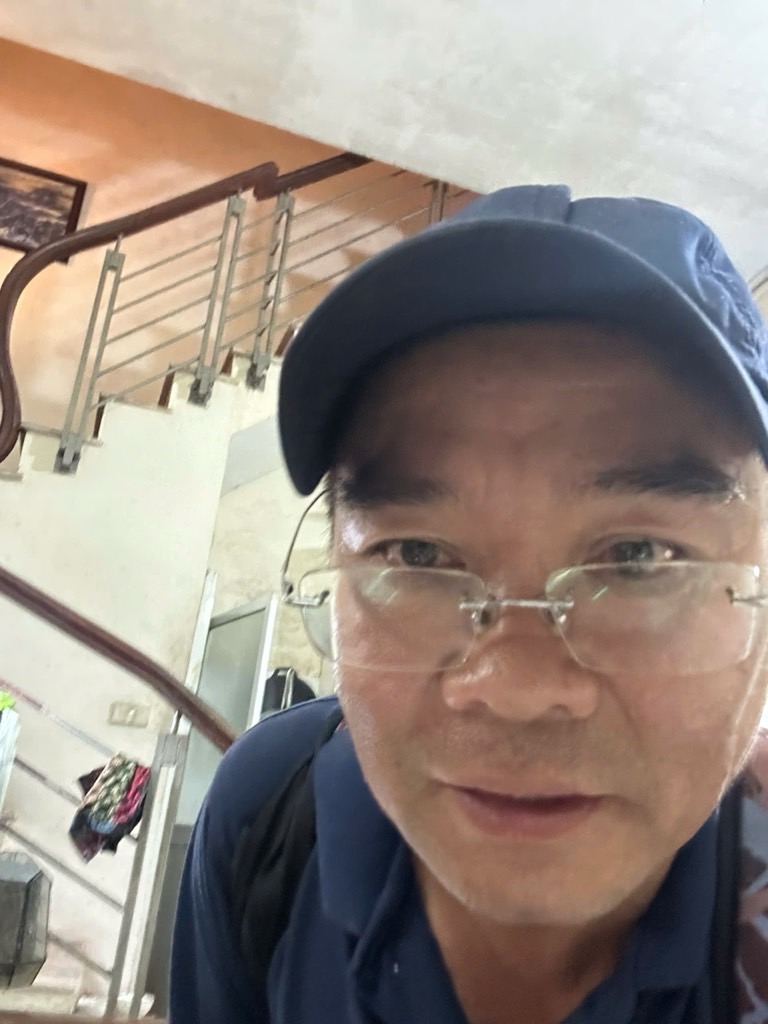 Bán nhà Trần Khát Chân - diện tích 40m2 4 tầng - Nhà riêng, gần công viên - giá 15,4 tỷ