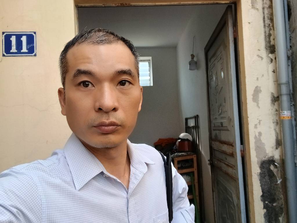 Bán nhà Lĩnh Nam - diện tích 30,6m2 2 tầng - ô tô đỗ gần - giá 2,4 tỷ