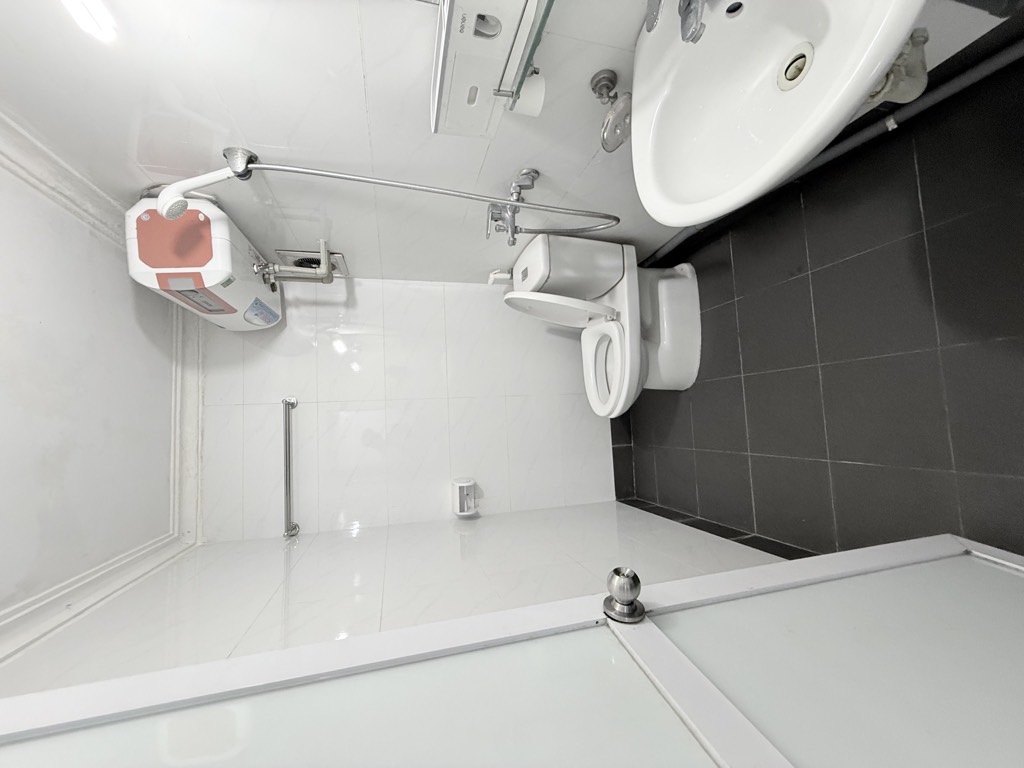 Bán nhà Trương Định - diện tích 37,3m2 5 tầng - Nhà dân xây - giá 10,5 tỷ