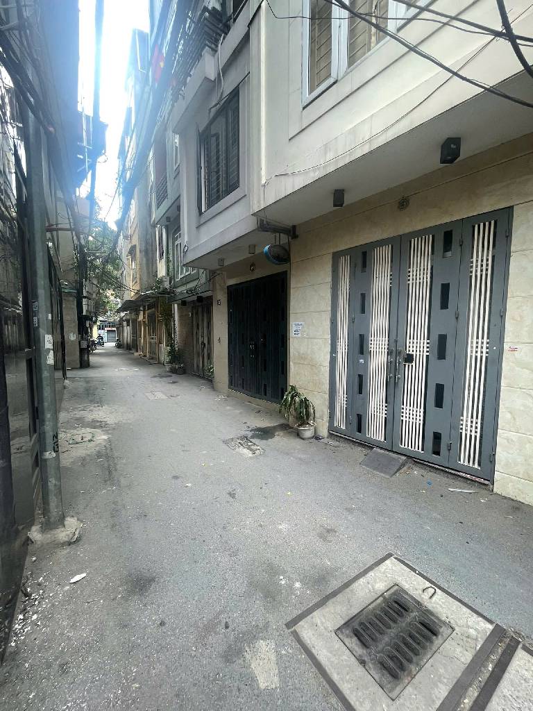 Bán nhà Quan Nhân - diện tích 76m2 3 tầng - Ngõ nông trước nhà rộng thoáng - giá 13,2 tỷ