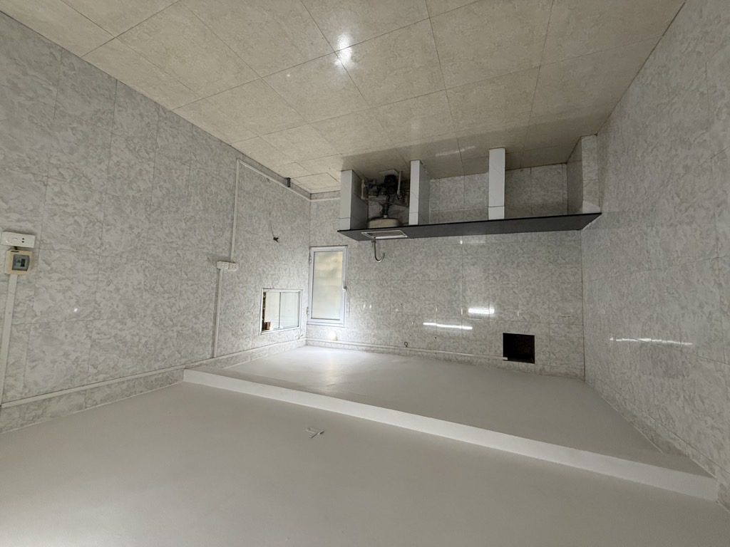 Bán nhà Bách Khoa - diện tích 134m2 1 tầng - Tập thể tầng 1 - giá 8,1 tỷ