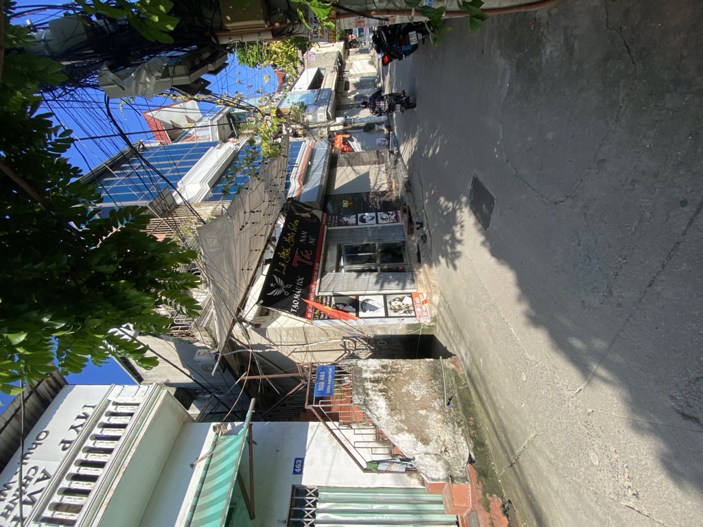 Bán nhà Nguyễn Khoái - diện tích 20m2 3 tầng - lô góc, view sông - giá 1,9 tỷ